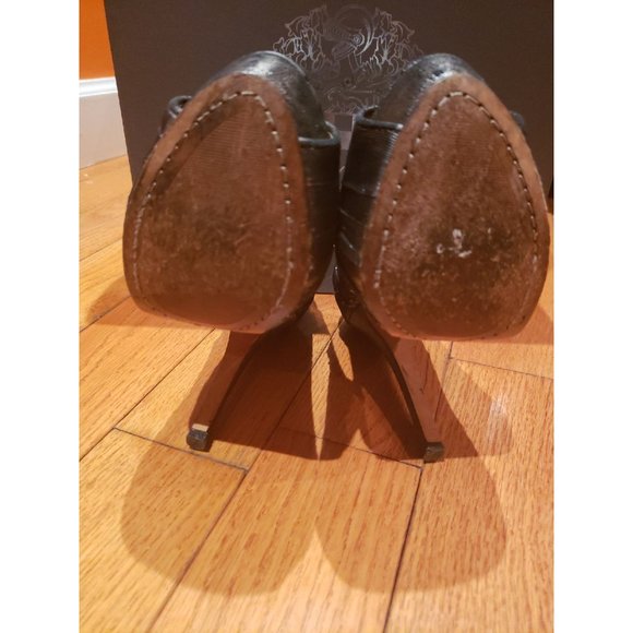 VINCE CAMUTO Metallic Silver Black MODA Platform Peep Toe Pumps size 7 - Picture 7 of 8